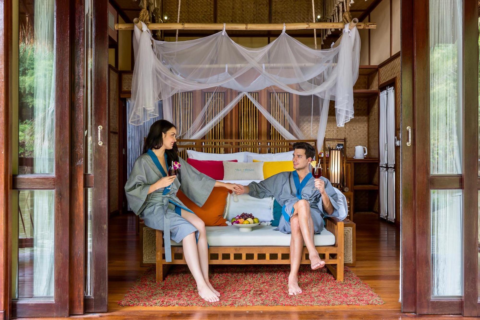 The Float House River Kwai Ban Huai Maenam Noi Rum bild
